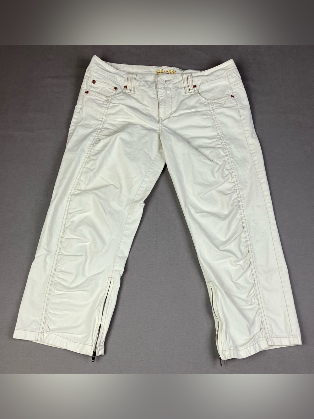 Vintage Y2K Plugg Women’s Size 9 Juniors White Low Rise Capri Pants Zip Leg. In